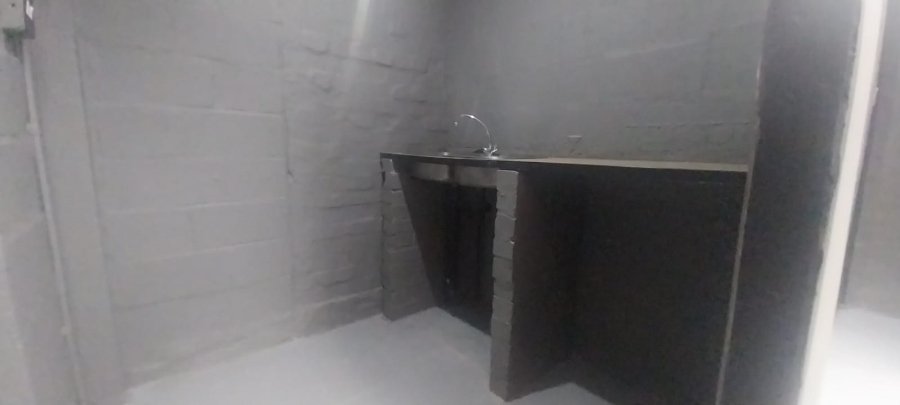 To Let commercial Property for Rent in Kensington Western Cape
